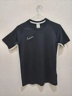 【お値下げしました】NIKE Tシャツ ブラック スポーツウェアのサムネイル