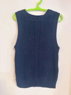 ネイビー ノースリーブ ニットベスト　Ｓサイズ