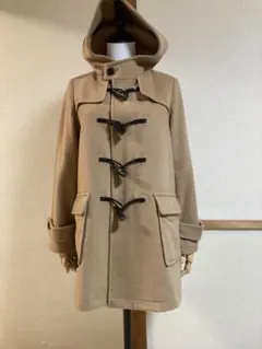 ベージュ ダッフルコート フード付き