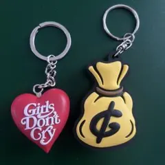 Girls Don't Cry ハートキーホルダー verdy - メルカリ