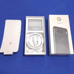 Google Pixel 8 の空箱と付属品セットのサムネイル