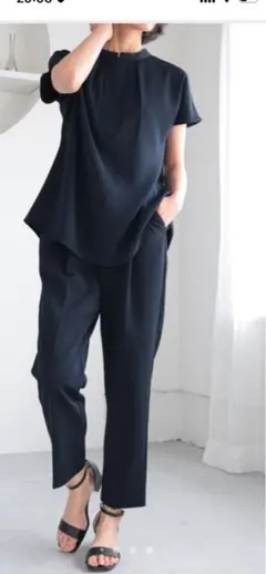 Aga アンシンメトリーノースリーブブラウス フリル プリーツ カラー 黒 