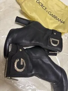 Dolce & Gabbana ブラックショートブーツのサムネイル