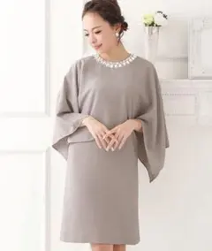 ビジュー付きワンピース