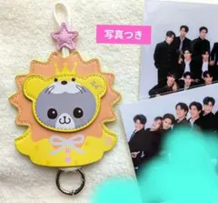 Item thumbnail for item 325ec9e9-20cd-44e7-ad17-9fee6254404d