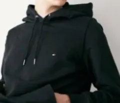 トミーヒルフィガー フード付きパーカー 黒