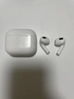 AirPods 第3世代 本体 ケース付きのサムネイル