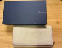 4℃ 長財布 ホワイト