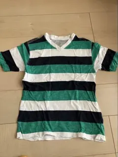 【男の子140cm】VネックボーダーTシャツ　グリーン、ホワイト、ブラック系