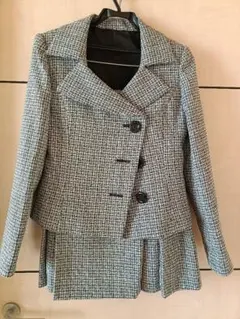 グレー系ツイードスカートスーツ