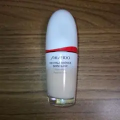 SHISEIDO エッセンス スキングロウ ファンデーション　160　Shell