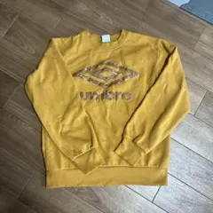 umbro マスタード トレーナー