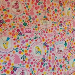 Disney ふしぎの国のアリス 生地 ピンク