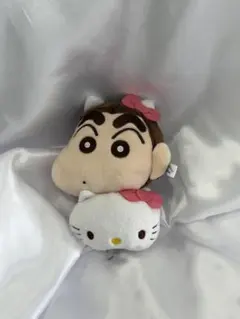 クレヨンしんちゃん ハローキティ ぬいぐるみキーホルダー