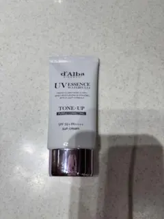 ダルバ　トーンアップサンクリーム　パープル　日焼け止め