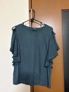AS KNOW AS Pinky フリル付き半袖Tシャツ ダークグリーンのサムネイル