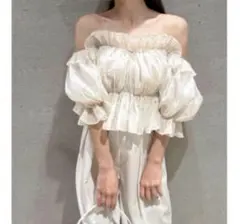 SNIDEL Sustainableボリュームギャザーフリルオフショルブラウス