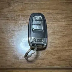 Audi 純正 スマートキー 本体のサムネイル