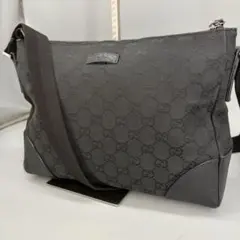グッチ ショルダーバッグ GGキャンバス ブラック