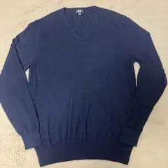 vネックセーター紺