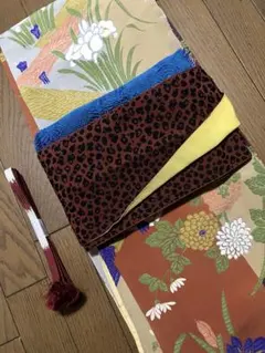 【美品・希少柄】レンガ色に凹凸のある大人レオパード、裏の黄色が可愛い☆半幅帯