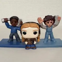 海外限定‼️ ストレンジャーシングス キンダージョイ ＆ ハッピーミール セット