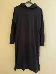 UNIQLO フード付き ブラック ワンピース Sサイズ