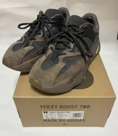 アディダス YEEZY BOOST 700 26.0cm ダークグレー 傷あり