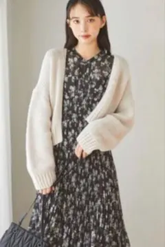 ヴィンテージフラワープリーツワンピース