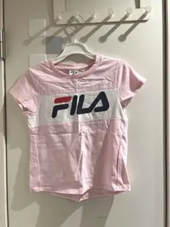 子供服　フィラ　レトロロゴ半袖Tシャツ　10〜12歳　アンバランスデザイン