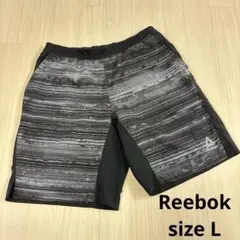 Reebok ストライプ柄 ショートパンツ　ランニング　トレーニング　スポーツ