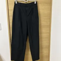 ユニクロブラック スラックス パンツ