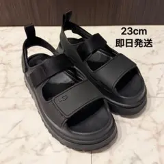 【美品】UGG GOLDENGLOWゴールデングロウブラック23cm厚底サンダルのサムネイル