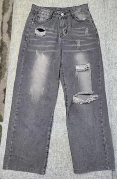 グレー デニムパンツ ダメージジーンズ