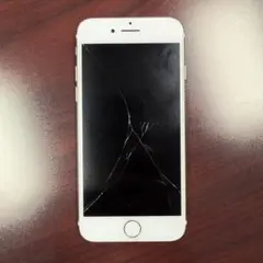iPhone 7 128GB ゴールド（画面割れあり）
