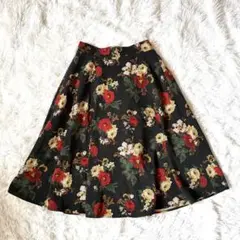 ルーミーズ ◇花柄 総柄 レトロデザイン 膝丈 フレアスカート 上品 綺麗め Fのサムネイル
