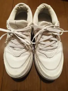 UGG 厚底スニーカー 白 23.0～23.5cm