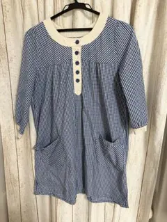 青と白のチェック柄エプロン