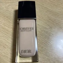 Dior ディオールスキン　フォーエヴァー　フルイド　グロウ　9割残　0n