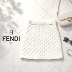近年モデル✨FENDI フェンディ　シルク100% キルティング ミニスカートのサムネイル