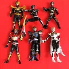 仮面ライダー龍騎　ナイト　ファム　リュウガ　HGシリーズ　アクション　バンダイ