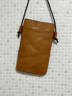 スマホショルダー　キャメル