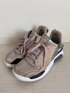 【NIKE】AIR JORDAN スニーカー ベージュ×ブラック