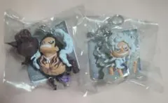 ワンピース　フィギュアキーホルダー　ルフィ　２点セット