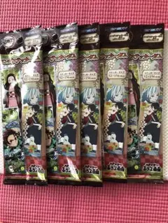 鬼滅の刃ロングステッカーガム未開封５セット　値下げしました！