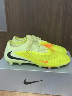 NIKE ファントム 6 LOW エリート AG-PRO