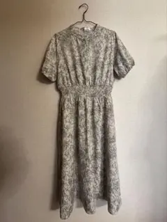 ノーカラー ウエストシャーリング 花柄ワンピース