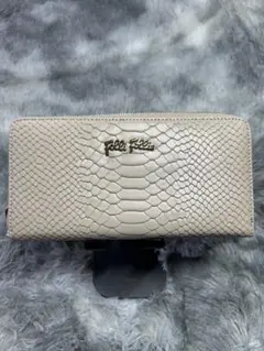 Folli Follie ベージュ 長財布　未使用のサムネイル