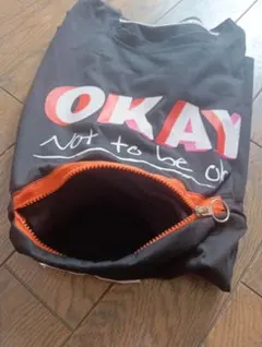 OKAY Not to be ok Tシャツ ポケット付き
