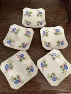 ロイヤルドルトン　スクエア5枚セット 縁取り 陶器　花好き　アフタヌーンティーのサムネイル